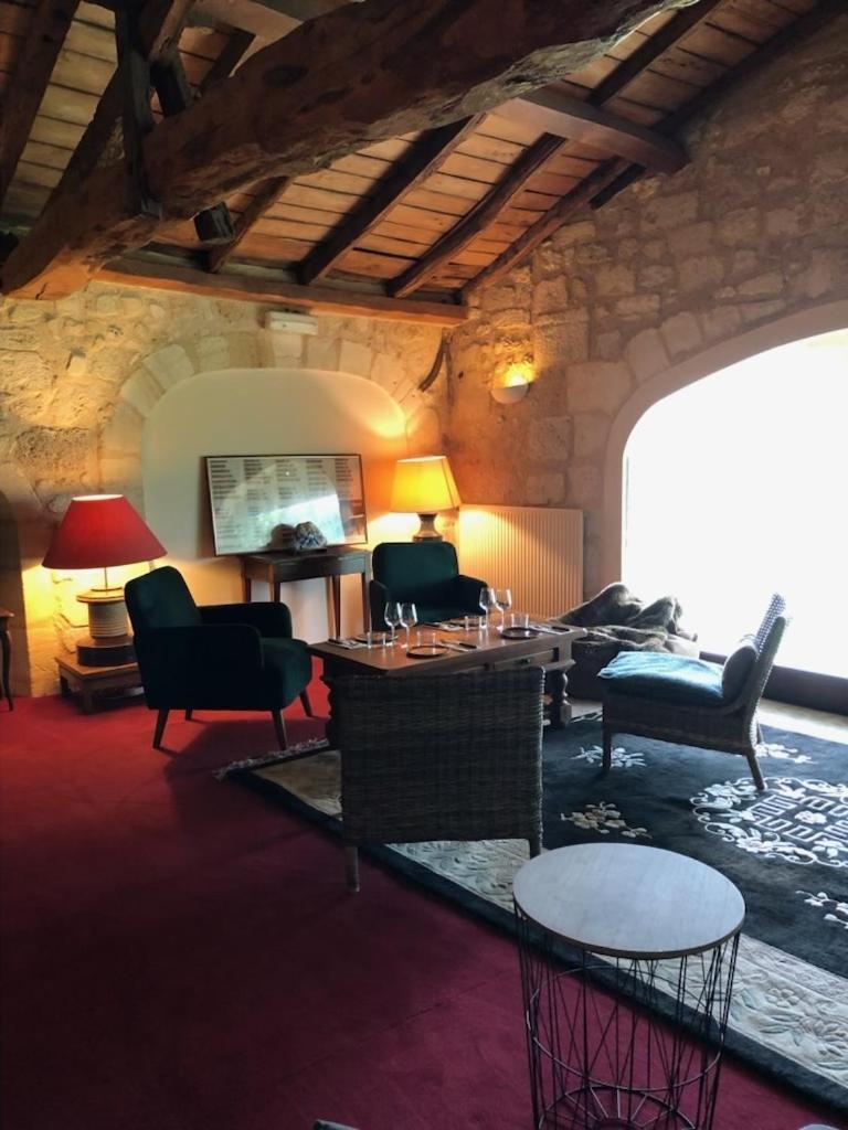 Chateau De La Vieille Chapelle Lugon et l'Ile du Carney Bagian luar foto