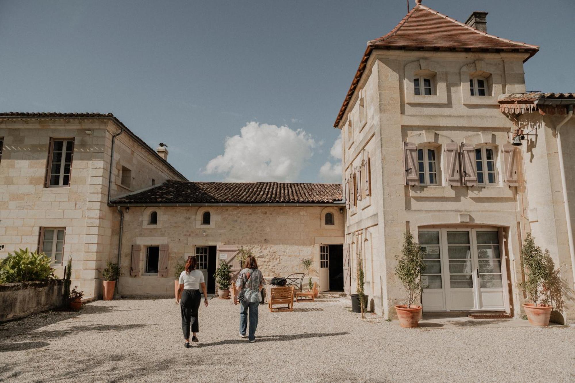 Chateau De La Vieille Chapelle Lugon et l'Ile du Carney Bagian luar foto