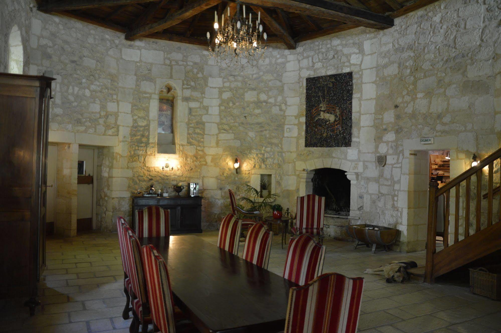 Chateau De La Vieille Chapelle Lugon et l'Ile du Carney Bagian luar foto